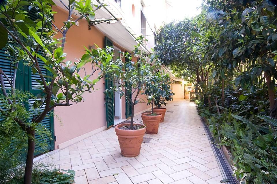 Locanda Conchiglia D'Oro Varigotti Buitenkant foto