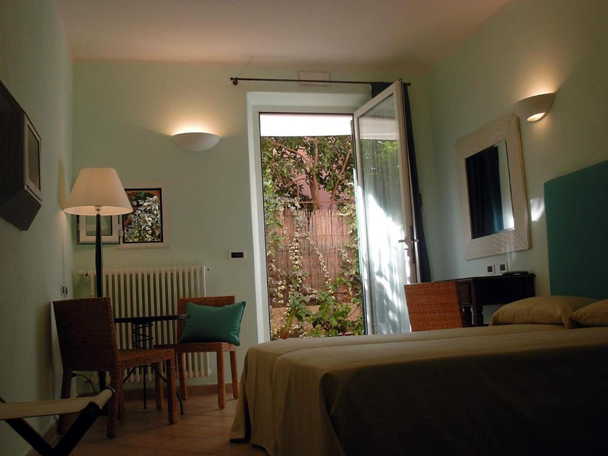 Locanda Conchiglia D'Oro Varigotti Buitenkant foto